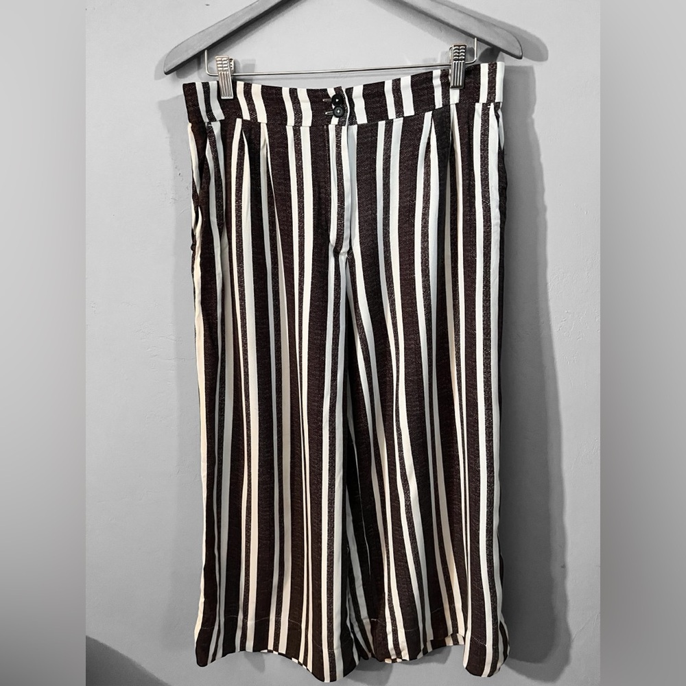 H&M Dark Brown and cream Wide-Leg Pants, Cropped - Size 12